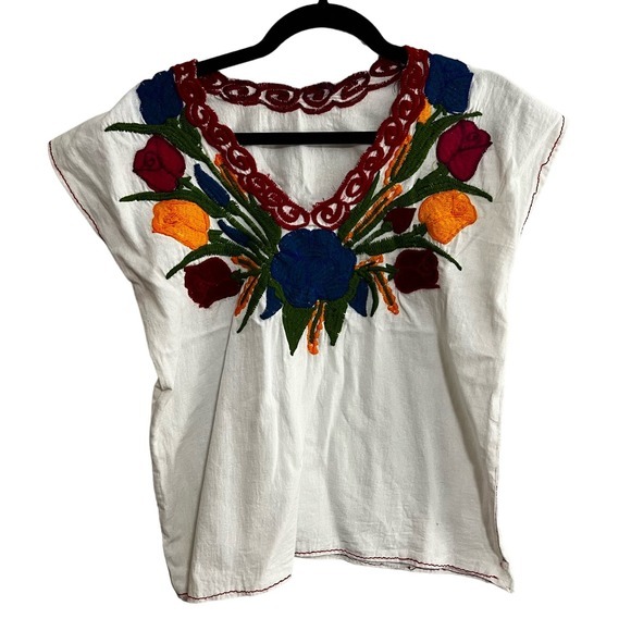 Embroidered White Top - No Brand - Picture 1 of 3